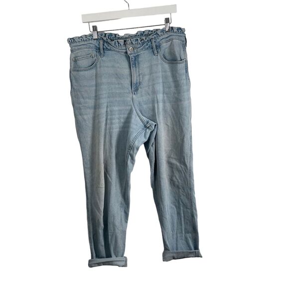 Hollister Curvy High-Rise Mom Jean Light Wash Paperbag Waist Womens 15/32L Tall - Picture 1 of 6